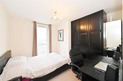 Gym+All Bills Included Luxury Room in Canary Wharf Main Photo