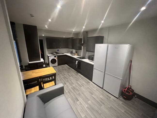 Ensuite rooms from &pound;117pw or &pound;485pm inc all bills  Main Photo
