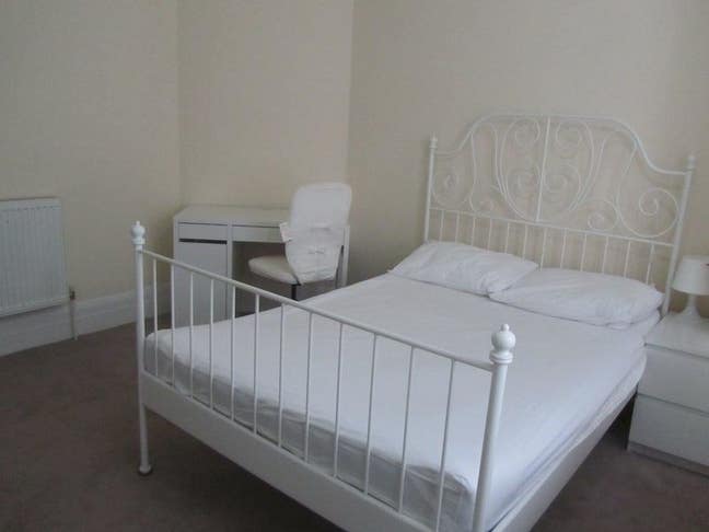 Spacious  Doubleroom nr Hyde Park Main Photo