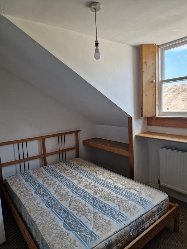 Beautiful Hove house in a secret drive way  Main Photo