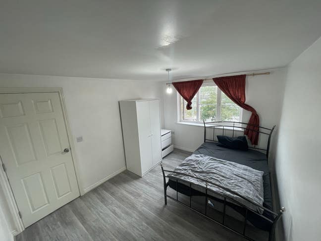 Double room  £550 per month Main Photo
