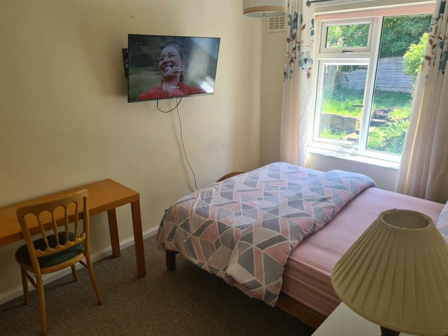 Beautiful Double Rooms for rent Main Photo