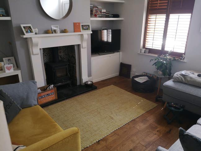 Double room to rent in weekdays Main Photo