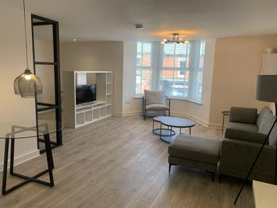 Luxury 1-Bedroom Flat in the heart of Heaton Main Photo