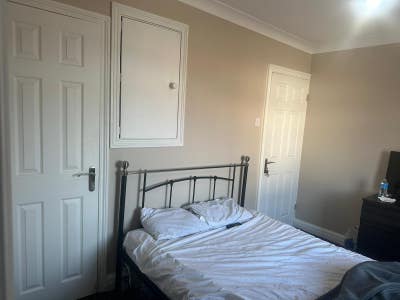 Ensuite double room in East London Main Photo