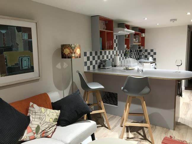 Studio apartment Main Photo