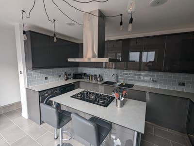 Newly refurbished double room Main Photo