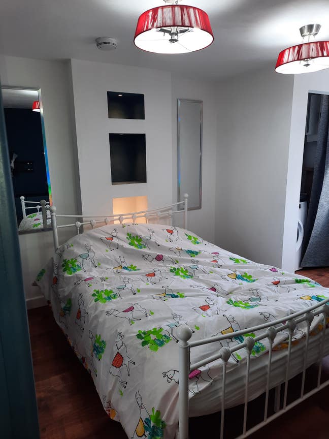 Self contained double bedroom with ensuite  Main Photo