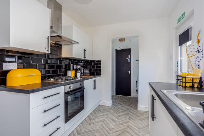 "Groundfloor Double Room with Offsuite" Main Photo