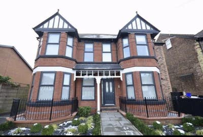 Double bedroom to rent west didsbury Main Photo