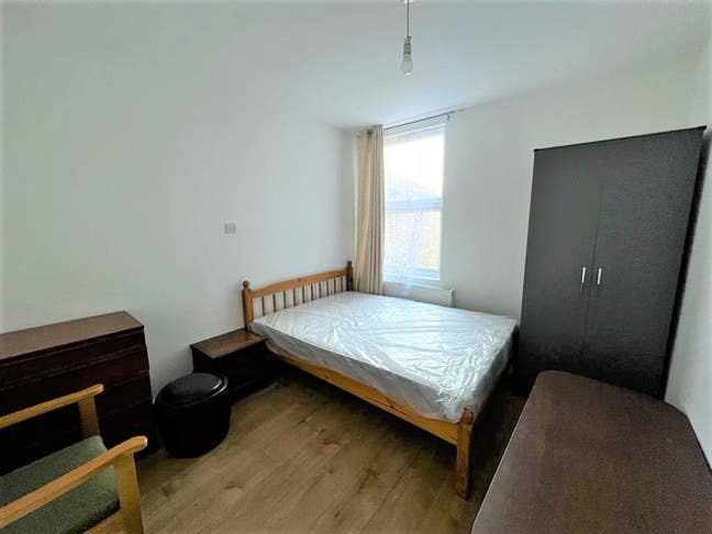 Double Room in Modern House Main Photo