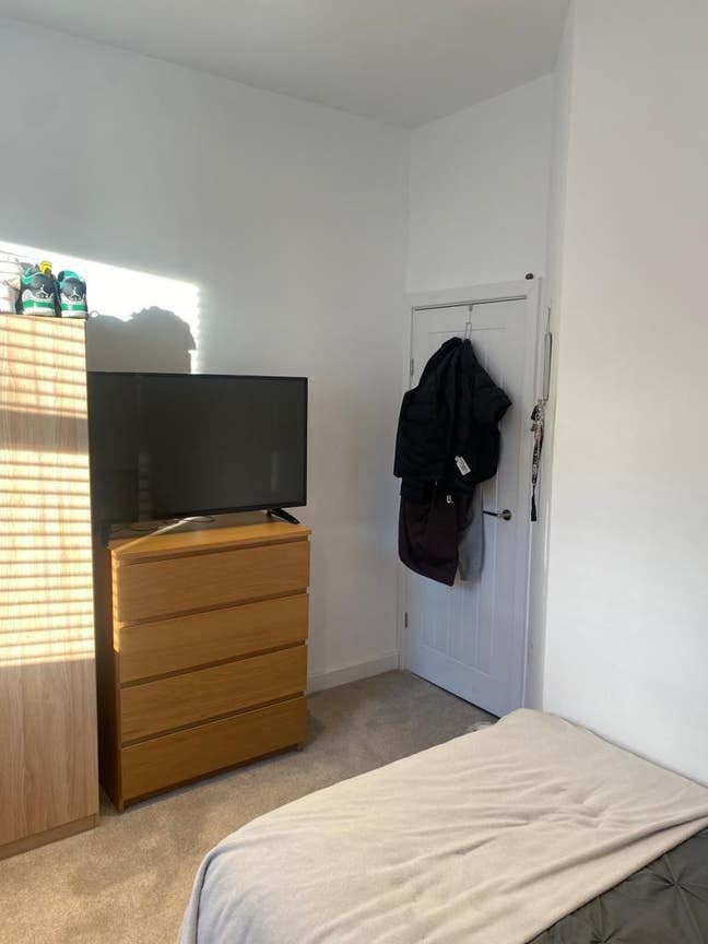 Bedroom Available in 2 Bed Maisonette/Flat Main Photo