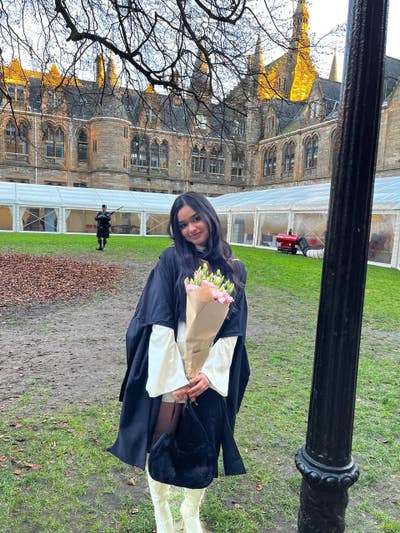 Professional hoping to find a lovely flat  Main Photo