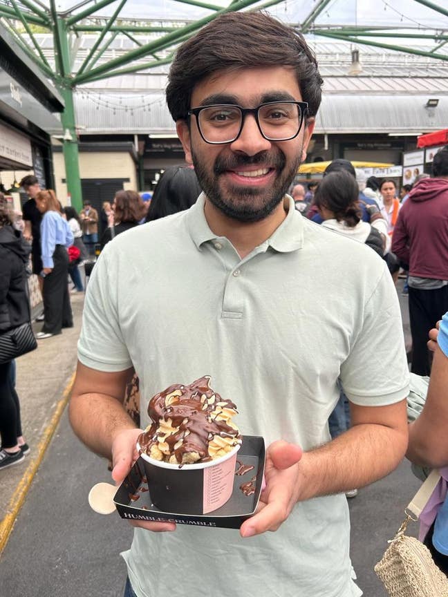 Tidy, organized professional male looking for room Main Photo