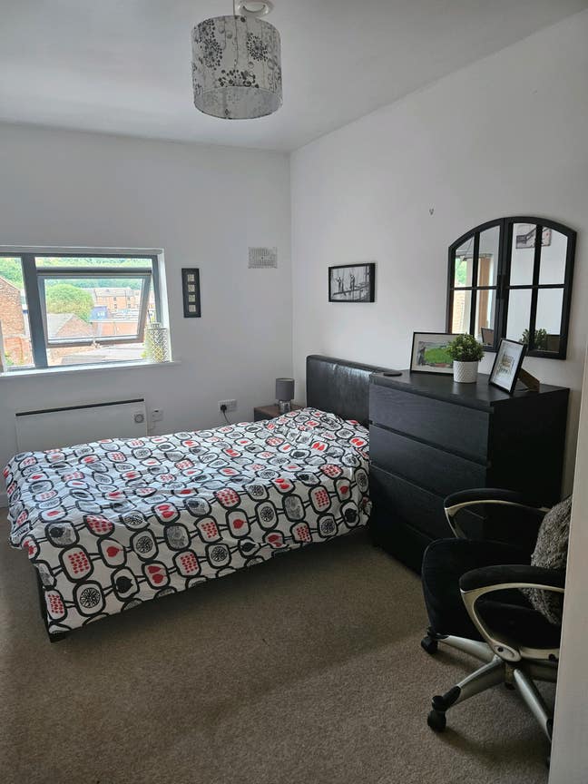 Short term let - Room in shared Kelham Island flat Main Photo