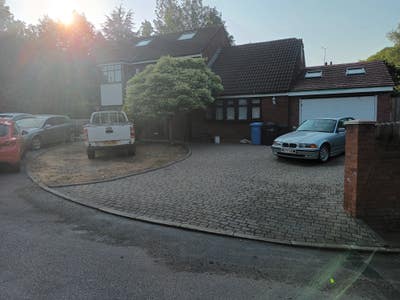 Lovely bright quite  double En-Suite Main Photo