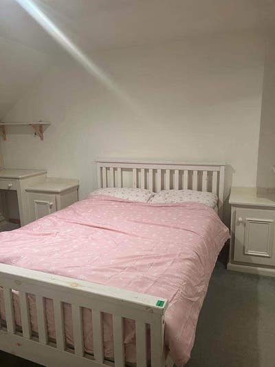 Stunning En-suite double room, Near Station Main Photo
