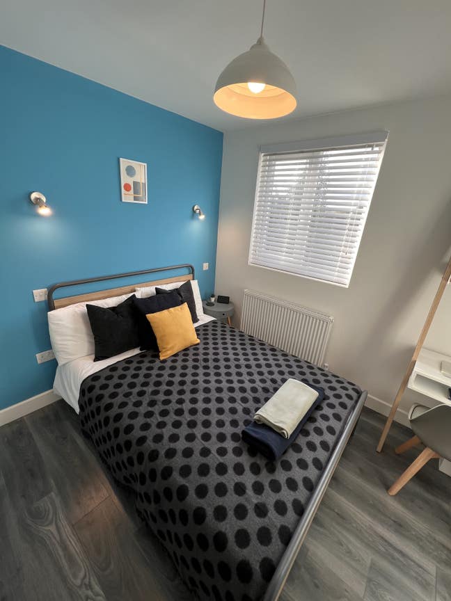 Spacious Newly built Double En-suite Bedrooms Main Photo