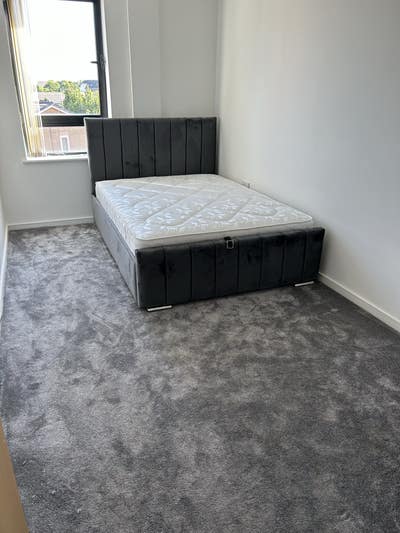 Room to let in spacious apartment! 😊 Main Photo