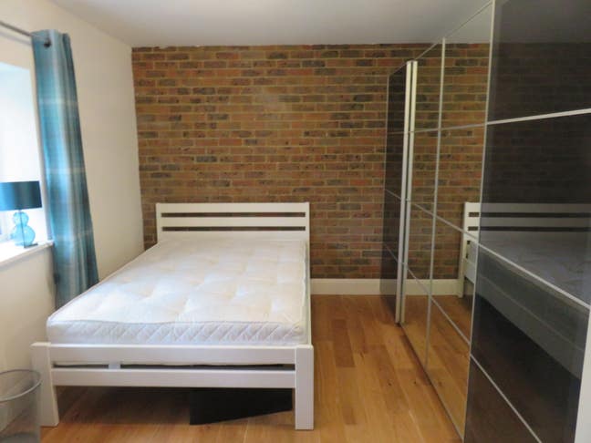 Double Room  for 1 Person in Separate Shared Annex Main Photo