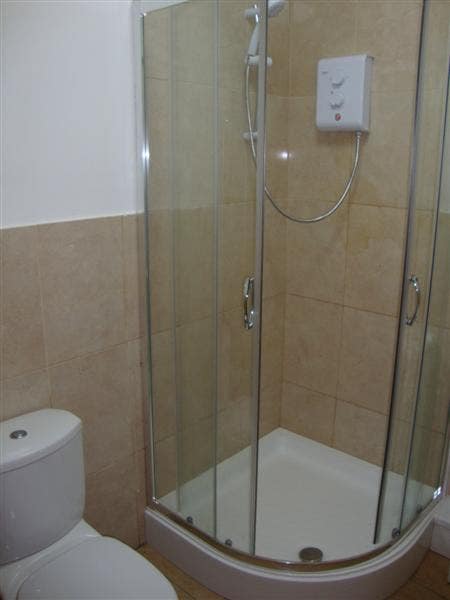 Lovely  Room -2 Min to Turnpike Lane Station Main Photo