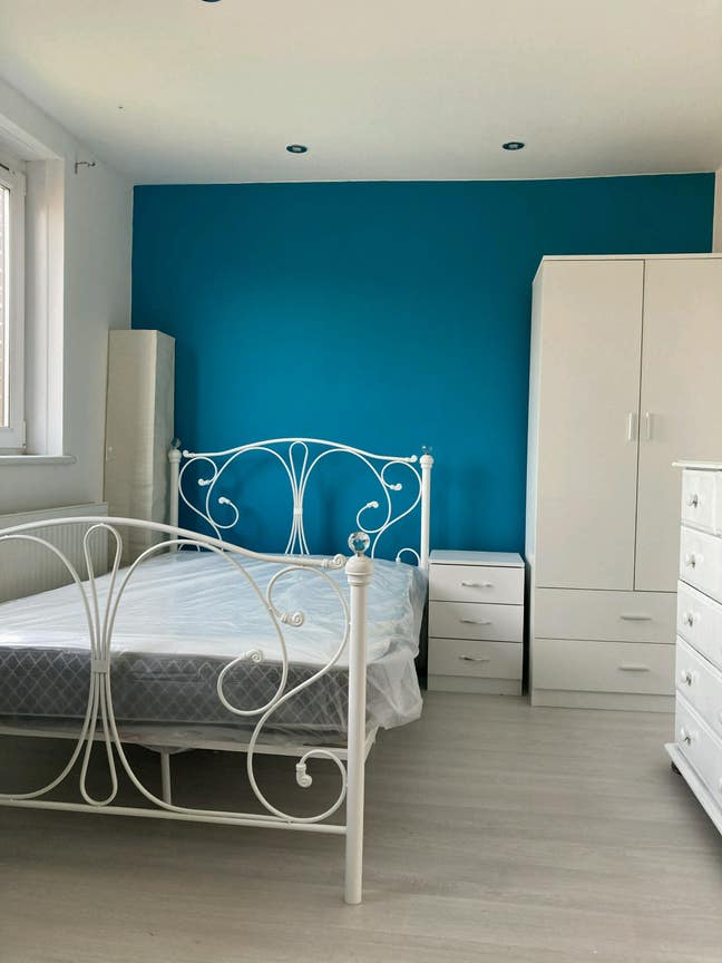 Beautiful studio flat, all bills included  Main Photo
