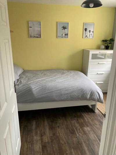  Modern Double room for working professionals.  Main Photo