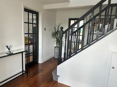 Professional Tenant  Main Photo