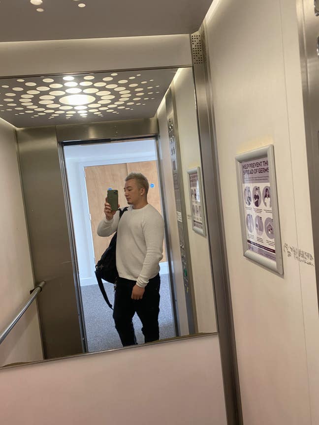  Working professional working in Manchester, ... Main Photo