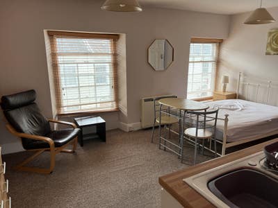 Executive Studio Apartment 6 (Second Floor Main Photo
