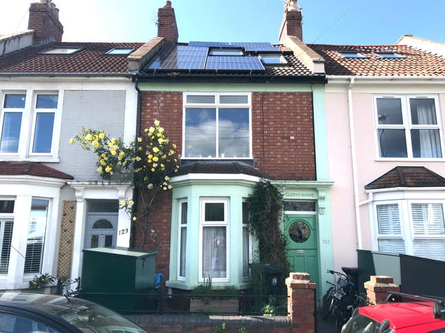   Large double sunny room in Southville  Main Photo