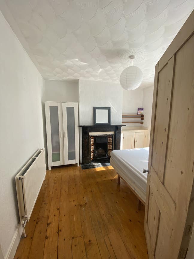 1 Bedroom in shared house for rent!  Main Photo