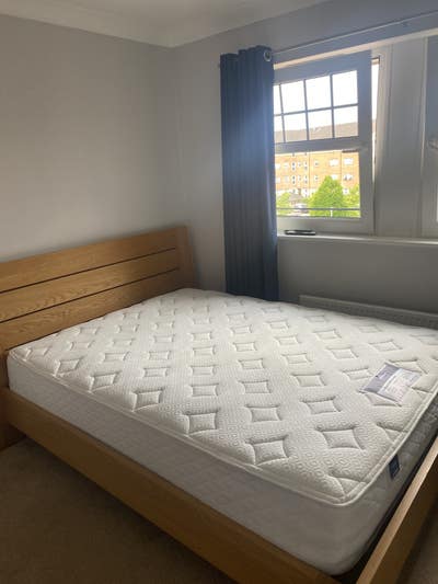 Double bedroom with modern en-suite  Main Photo