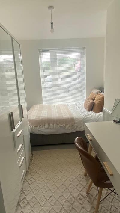 Single room to rent (Furnished) Main Photo