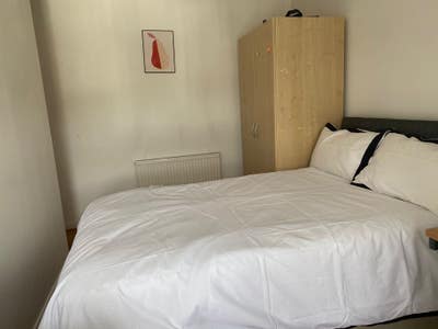 Rooms available immediately  Main Photo