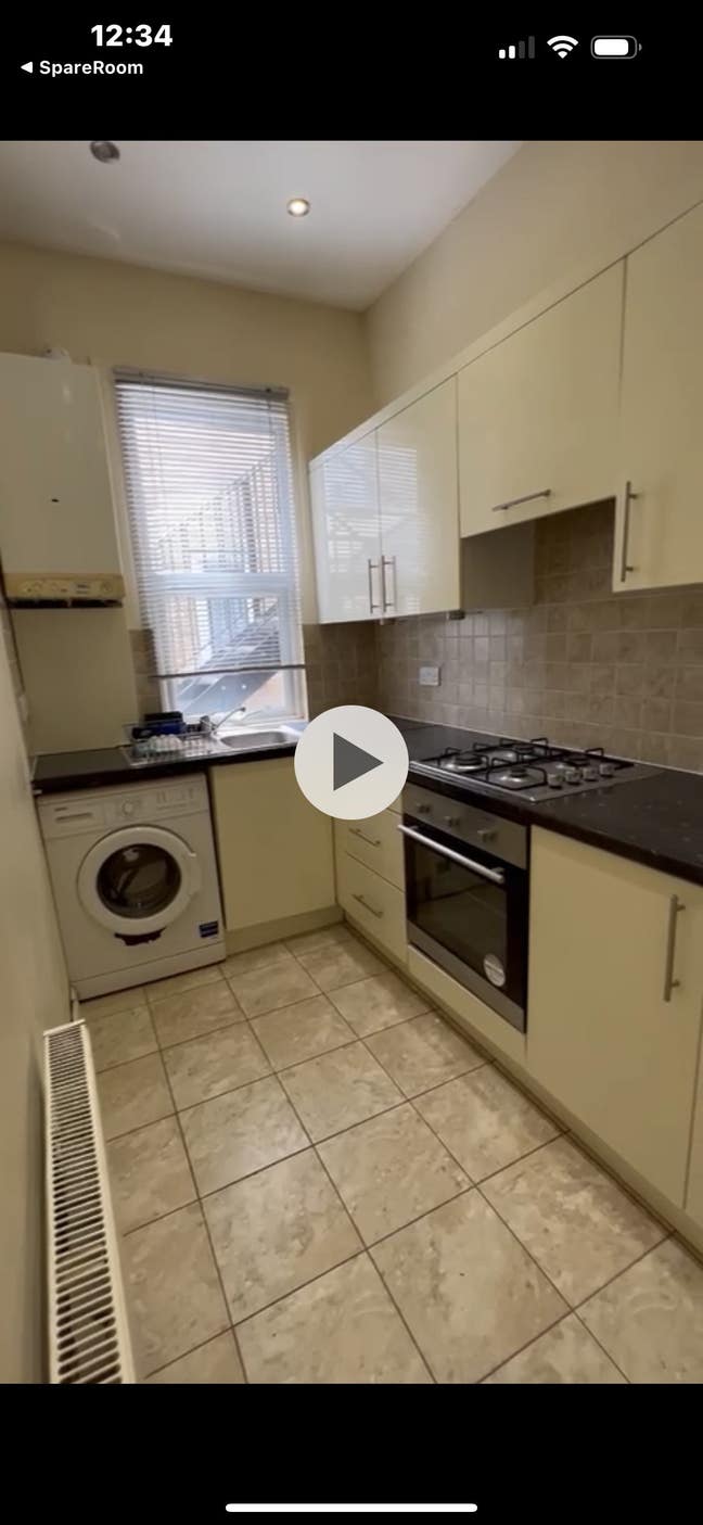 Sharers opportunity ! 4 double bed!  Main Photo