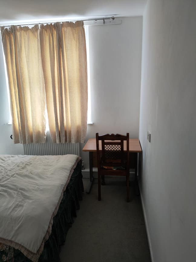 Large Double furnished room for single or couple. Main Photo