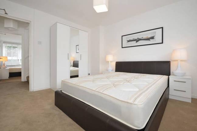 Double room W6 prof/share ALL bills covered Main Photo