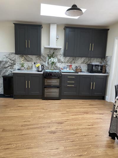 Single room very clean for Working Male - Reduced Main Photo