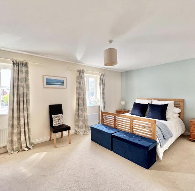 Lovely large room in Plymstock Main Photo