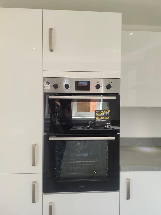 Ensuite and  Two Rooms Available to Rent  Main Photo