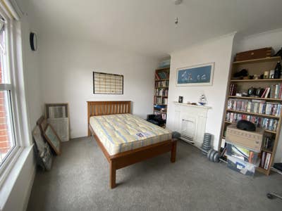 Large Double Room - Neltey Abbey Main Photo