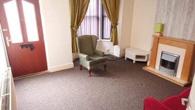 Pet friendly single room close to centre Main Photo