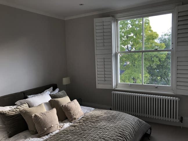 Beautiful double room in St John's Hill, SW11 Main Photo