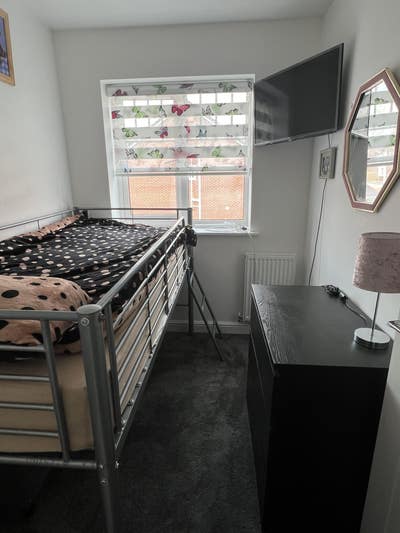 Available single room in St Helens Main Photo