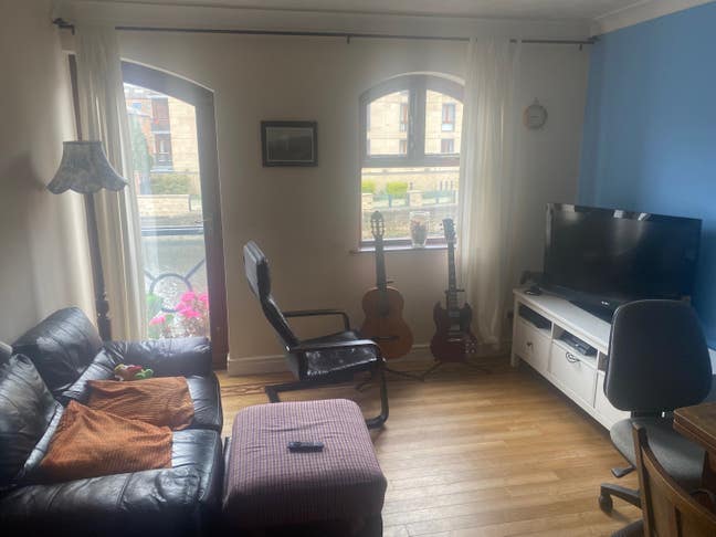 Looking for lodger in 2 bed flat in Leeds Centre Main Photo