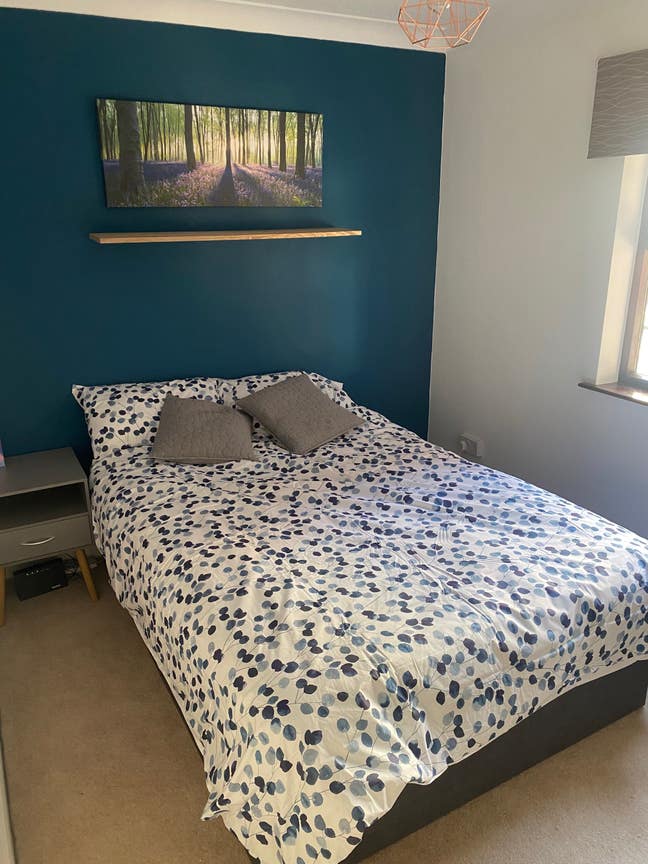 Looking for lodger in 2 bed flat in Leeds Centre Main Photo