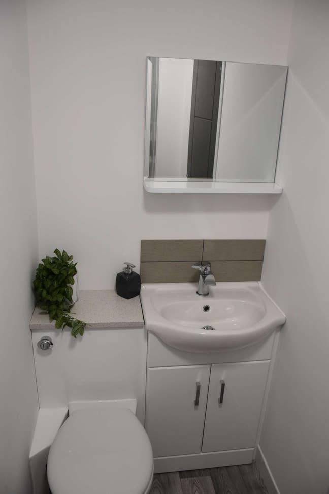 Smart En-suite Room , quality comfortable living Main Photo