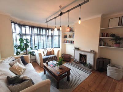 Large Double in Gorgeous House in CB4 Main Photo