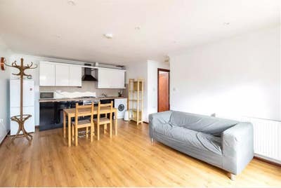 Amazing 3 bed flat to let in Hoxton, London N1. Main Photo